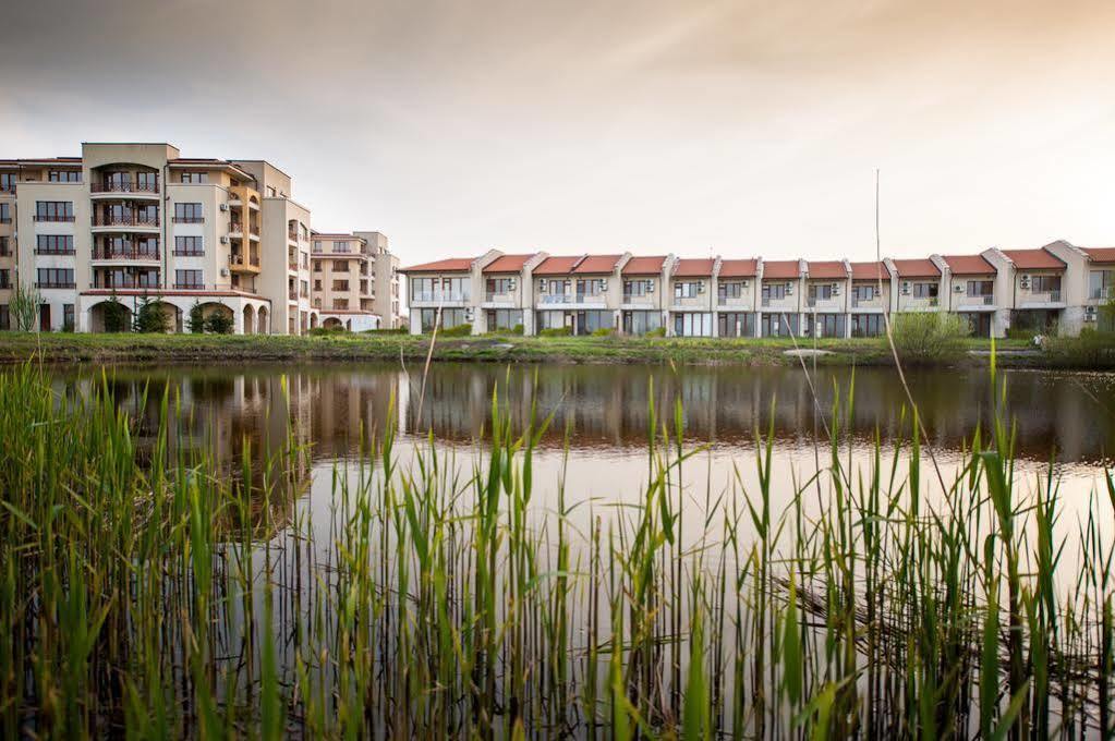 Lighthouse Apartments And Villas Balchik Ngoại thất bức ảnh
